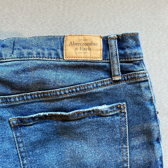Abercrombie & Fitch Boyfriend Shorts - Picture 5 of 5